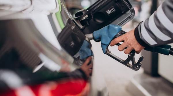 Tot mai mulți spanioli își fac plinul la mașini și cumpărăturile de bază în Portugalia: Sunt evident mai ieftine!