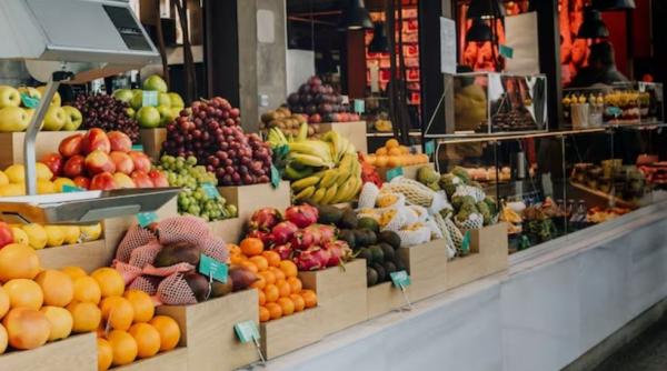 Cifra de afaceri a magazinelor din Ungaria, în scădere: maghiarii cumpără mai puțin și mai rațional