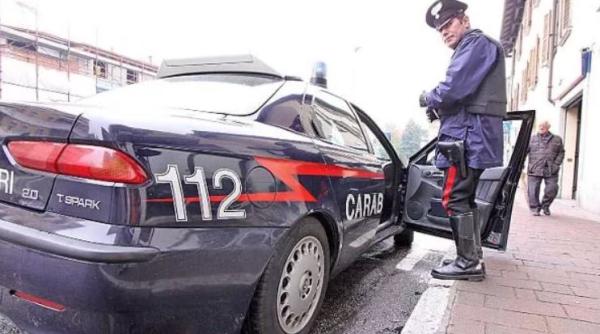 Șofer român, sub influența alcoolului, lovește un carabinier și blochează traficul în Cannara