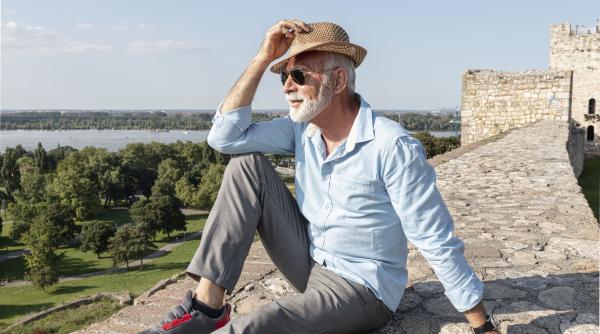 Un bărbat care a câștigat la Loto continuă să meargă la muncă și ține secretul față de copii