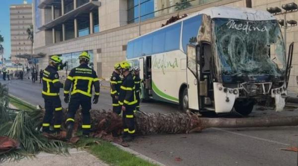 Tragedie în Spania. Un autobuz cu studenți a derapat și a lovit mai mulți pietoni: 3 morți și mai mulți răniți