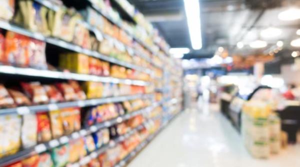 A furat 60 de cutii de ton şi mai multe sticle de alcool dintr-un magazin din Italia: român, prins de carabinieri