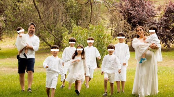 Cât costă să crești nouă copii. Ana: „Cumpărăturile ne costă peste 1000 de euro pe lună, dar sunt fericită”