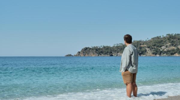 Un tribunal din Germania i-a recunoscut unui român dreptul de a urina în mare. „Omul nu are mai puține drepturi decât iepurele pe câmp“