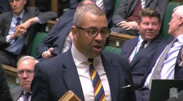 Război în Fâșia Gaza: Ministrul de externe britanic cere Israelului să dea dovadă de reţinere