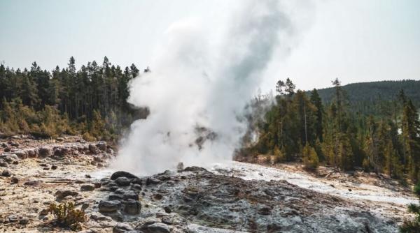 Cel mai periculos vulcan al Italiei devine din nou activ: mii de persoane se gândesc să se mute din zonă