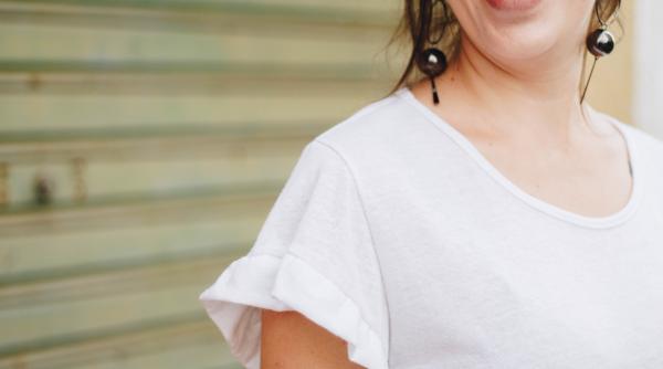 Iată soluția pentru a scăpa de petele galbene de pe hainele albe. Ai nevoie de trei ingrediente