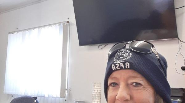 O femeie, pompier în Australia, își caută tatăl român: „Se numea Emil Bejan, a murit în 1987. Poate am frați vitregi“  