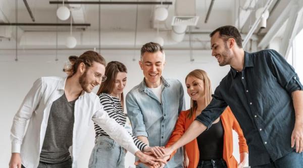 Românii, tot mai vulnerabili în faţa riscurilor de zi cu zi