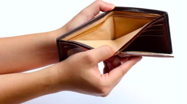 Trei obiecte pe care ar trebui să le arunci dacă vrei să atragi banii 