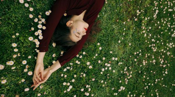 Horoscop 02 noiembrie: Taur, oportunitatea bate la ușa ta; Balanțele au nevoie de odihnă - previziuni complete