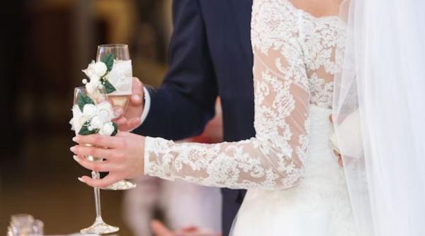 Socrii i-au cerut nurorii toate cadourile de la nuntă, după moartea fiului lor: „Dacă ai alt bărbat, nu meriți nimic”