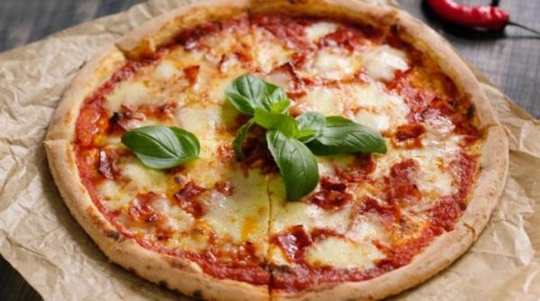 Pizza fără făină: o rețetă simplă cu aluat pe bază de fasole