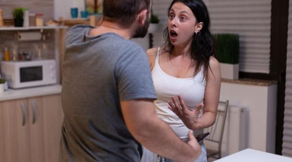 Român din Italia, prins la un an de la condamnare: va stat la închisoare după ce și-a agresat soția