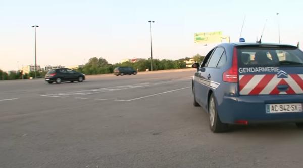 Franța. Un român de doar 16 ani, prins conducând o mașină, fără ITP: De parcă nu era suficient, a fost depistat pozitiv și la cocaină