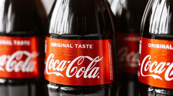 Croația retrage de pe rafturi băuturile Coca-Cola, în urma unor cazuri de otrăvire