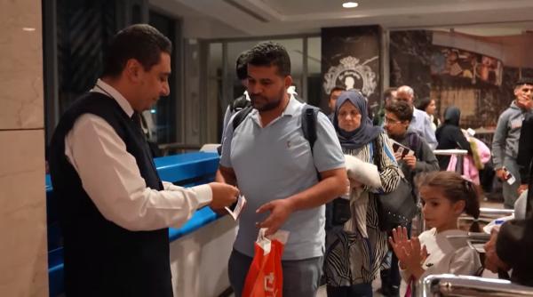 MAE anunță evacuarea unui grup de 41 de cetățeni români și familiile acestora din Fâșia Gaza