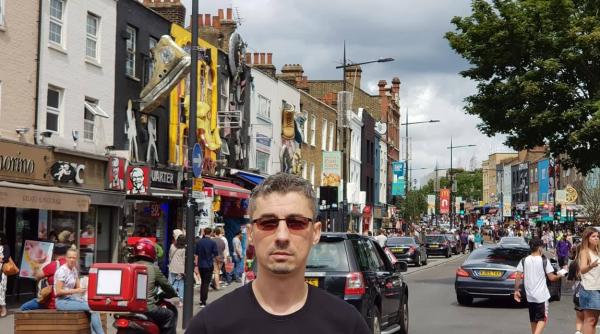 Un român stabilit în Marea Britanie vorbește despre diferențele majore: „Am învățat să cumpăr mai rar și mai mult. Scutești timp și bani”