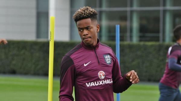 Englez impresionat de România și bogățiile ei: „Românii au un stil de viață asemănător celui din Anglia”