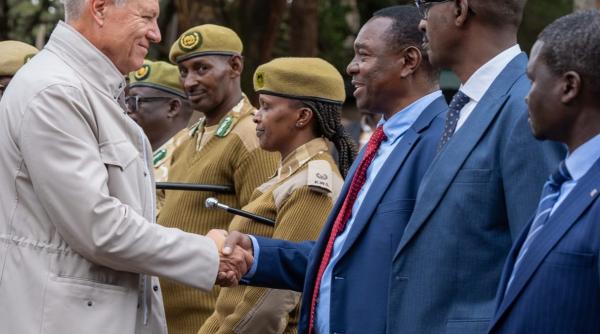 Ce mai face Klaus Iohannis în Africa. FOTO + întâlniri oficiale