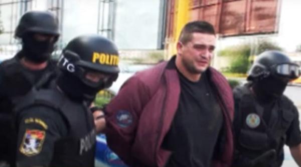 Cei trei români din clanul Chira, acuzați că l-ar fi ucis pe interlopul John Englezu în Malta, din nou în fața instanței