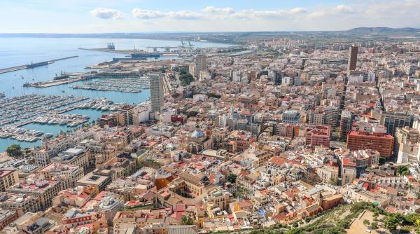 Trei orașe din Spania, votate cele mai bune din lume pentru rezidenții străini. Unul dintre ele e plin de români