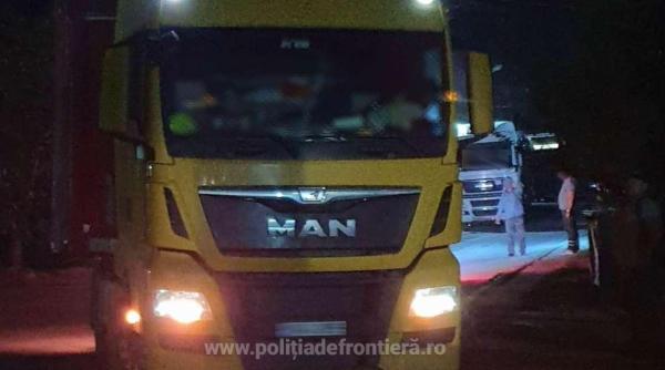 Mafia de la Vama Sculeni, destructurată de DNA. Vameșii luau șpagă de la șoferi ca să nu le fie controlate TIR-urile