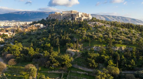 Grecia a pierdut în acest an peste 500.000 de turiști din cauza dezastrelor naturale