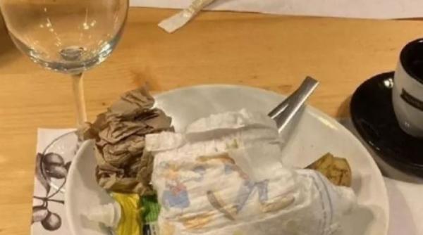 Un chelner din Spania, revoltat de "bacșișul" dezgustător lăsat de clienți pe masă: „Întoarceți-vă cât mai curând!”