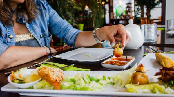 Un român stabilit în Anglia dă sfaturi de aur pentru conaționalii săi: „Iată cum să mănânci în Londra ieftin și bine" 