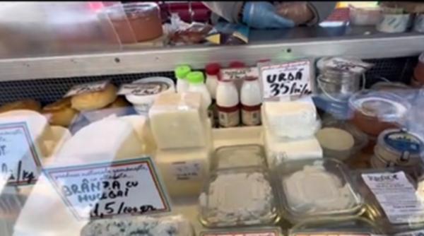 Vânzătoare de la o piață din București prinsă de ANPC că vinde „produse tradiționale” cumpărate din supermarket, de fapt