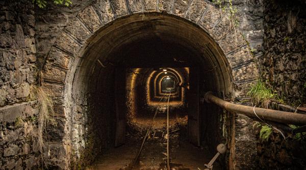 41 de mineri blocați în tunelul Silkyara din India au fost eliberați după 17 zile în subteran