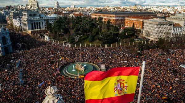 Un eurodeputat român cere demisia premierului Pedro Sánchez: "O amenințare la adresa Spaniei și a statului de drept în UE"