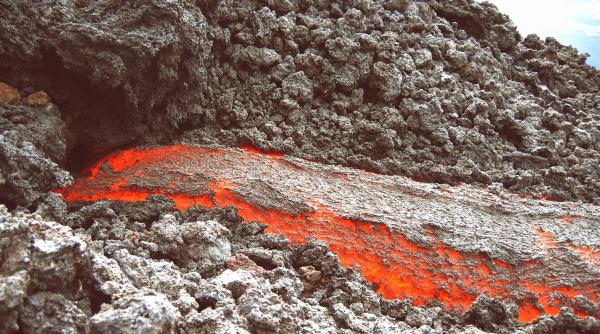 În 2023, au fost înregistrate 66 de erupții vulcanice în întreaga lume. Experții cer schimbări