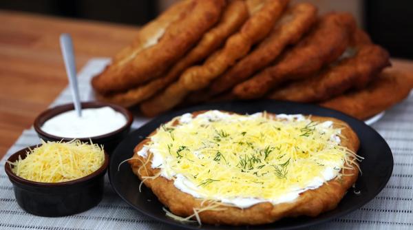 Rețetă tradițională de langoși: gustul copilăriei la tine acasă