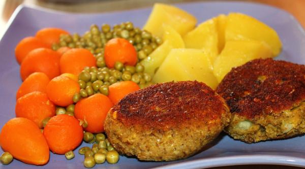 Chiftele din linte cu vinete: super gustoase, foarte ușoare și sănătoase!