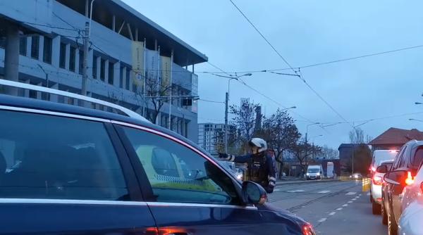Lecție dură pentru șoferii tupeiști din București: „Ești eroul zilei!“ / VIDEO