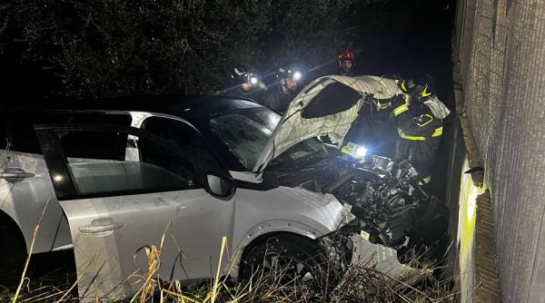 Accident mortal în Italia: Doi români au ajuns la spital iar șoferul, un patron de restaurant, a murit pe loc