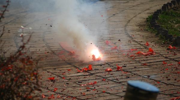 O tonă de artificii și petarde, găsite în casa unui singur individ. "Se pregătea" de revelion 