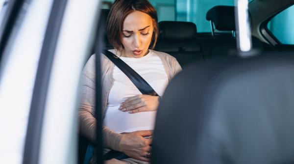 "Ajutor, soția mea naște": O româncă ce se pregătea să revină în țară, victima unei escrocherii. A fost lăsată fără toți banii