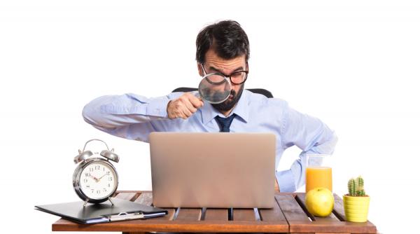 Ce au căutat românii pe Google în 2023: de la magiun cu prune, la iPhone și Barbie