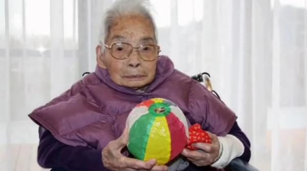 A doua cea mai bătrână femeie din lume s-a stins din viață după ce și-a savurat mâncarea preferată