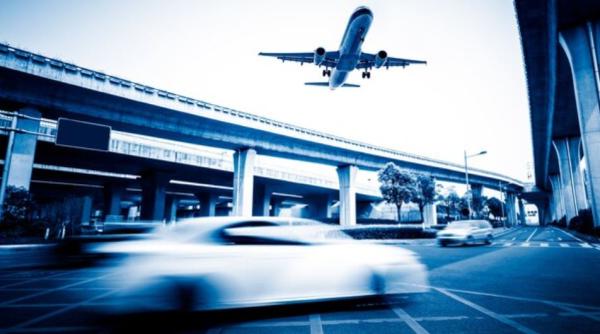 Toate zborurile, suspendate pe aeroportul din Geneva 