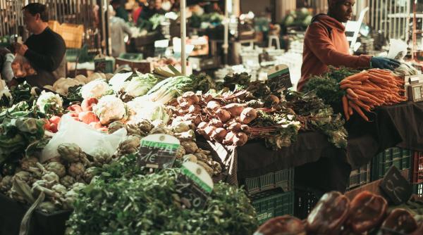 Prețurile alimentelor cresc cu peste 4,3% în Spania, cu doar 15 zile în Ajunul Crăciunului