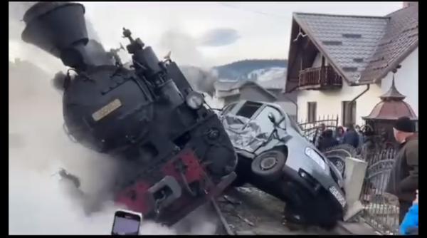 Mocanița a fost distrusă de un șofer care nu i-a acordat prioritate 