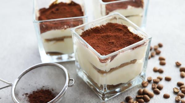 Rețeta autentică a celei mai cunoscute prăjituri din lume - E atât de bună!