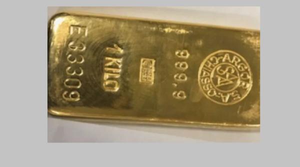 Monede și lingouri de aur de peste 6000.000 de euro, descoperite de vameșii francezi într-o mașină