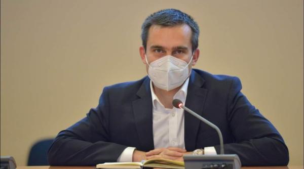 Scandal la Brașov. Instanța l-a obligat pe primarul Allen Coliban să-l reprimească pe viceprimar la muncă. Îi sigilase biroul 