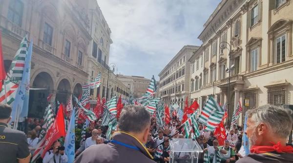 Sindicatele din Italia se mobilizează împotriva bugetului guvernului Meloni: „2024 va fi un an al protestelor”