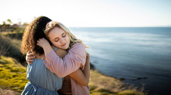 Cristina, o româncă adoptată de mică în Italia, a aflat, la 38 de ani, că are o soră: "Ajutați-mă să o găsesc! Aș vrea doar să am ocazia să o cunosc și să o mai țin în brațe“ 